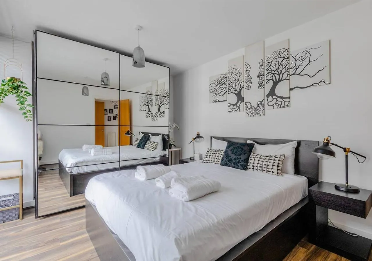 Modern 1Bd Flat In Aldgate East With Terrace Apartment London 0*,  United Kingdom