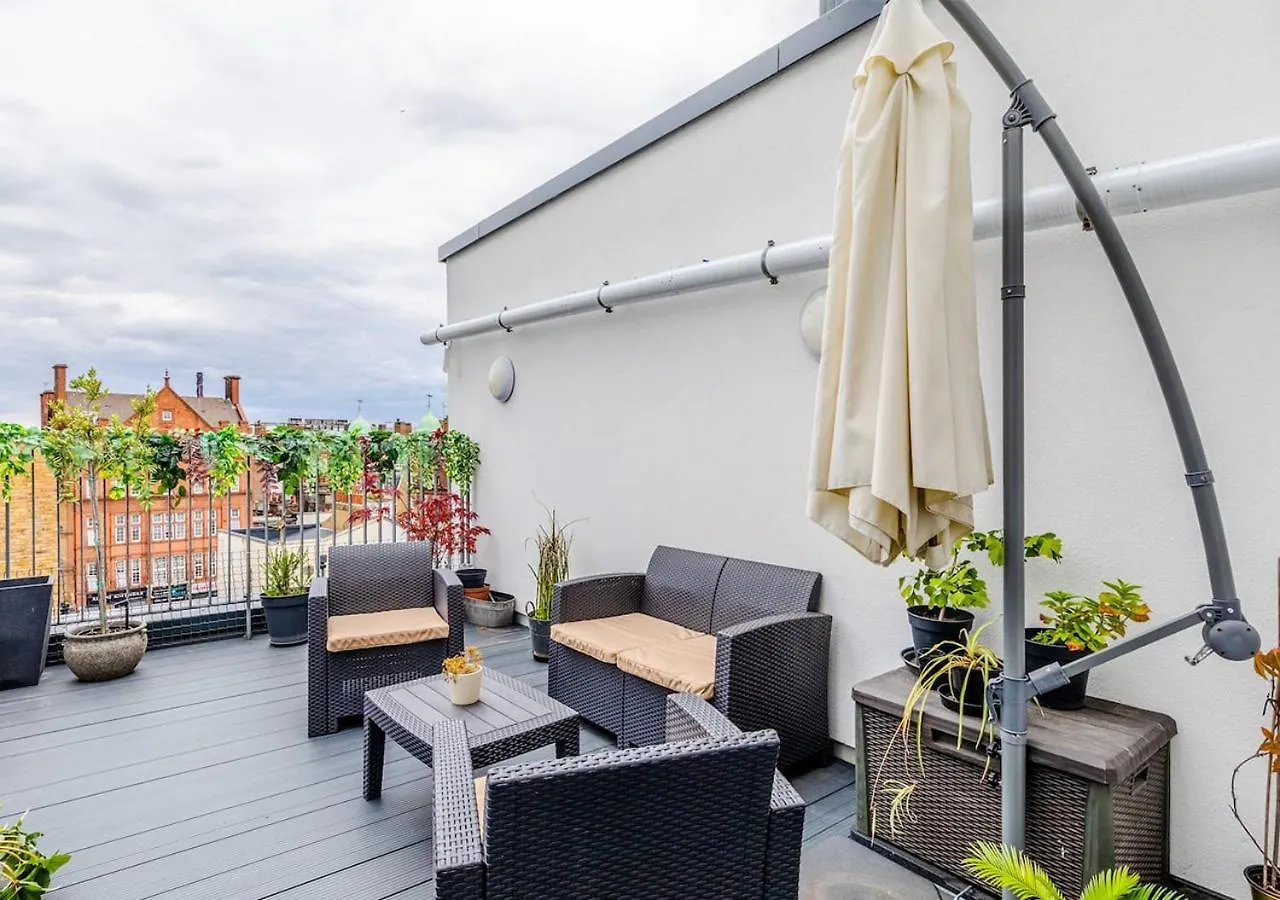 Modern 1Bd Flat In Aldgate East With Terrace Apartment London