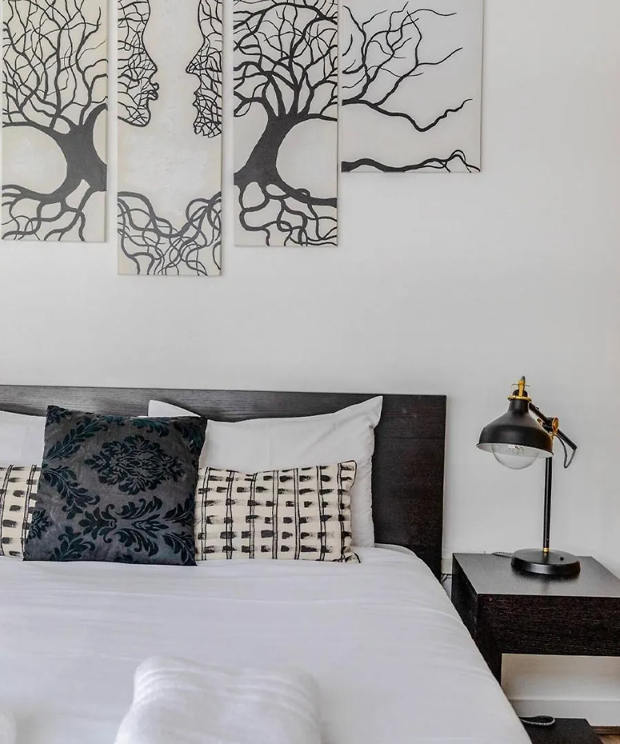 Modern 1Bd Flat In Aldgate East With Terrace Apartment London