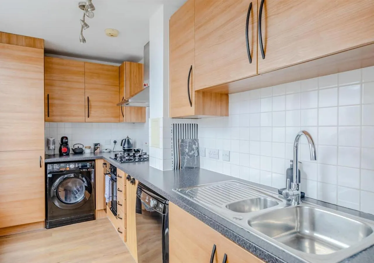 Modern 1Bd Flat In Aldgate East With Terrace Apartment London 0*,